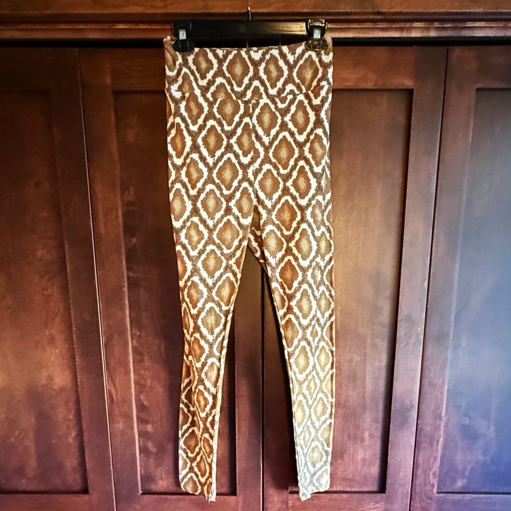 LuLaRoe Brown and Cream Patterned Leggings